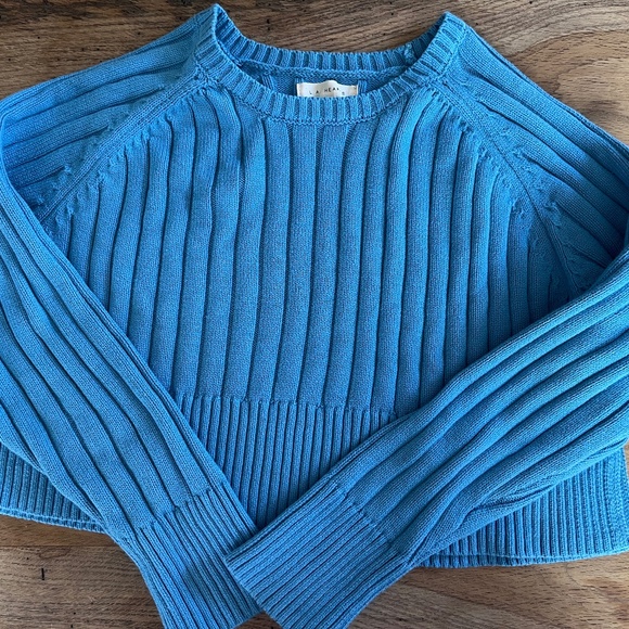 La Hearts Sweaters - Cropped Crew Neck Sweater by LA Hearts ✨ Blue, Ribbed Fabric, Long Sleeve